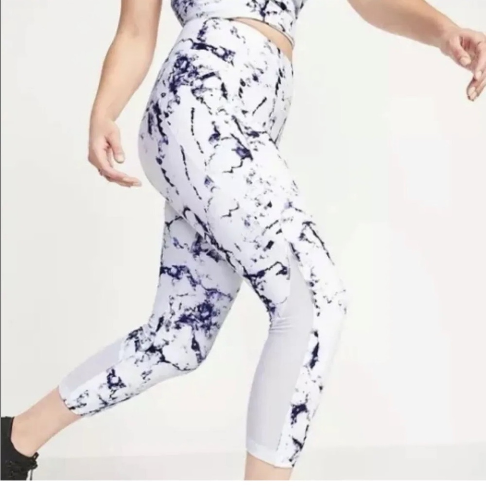 Old Navy High-Waisted PowerSoft Run Crop Leggings Blue Marble M New White Active